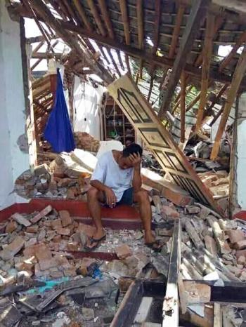 lombok home after earthquake